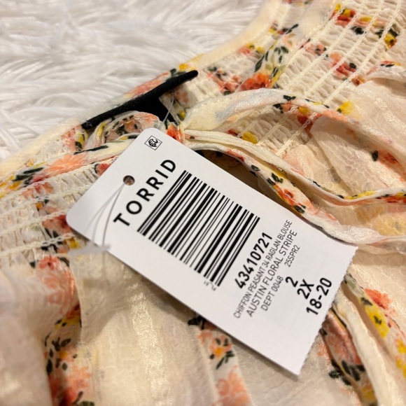 Torrid Chiffon Peasant 3/4 Raglan Blouse Size 2X NWT - Picture 9 of 13